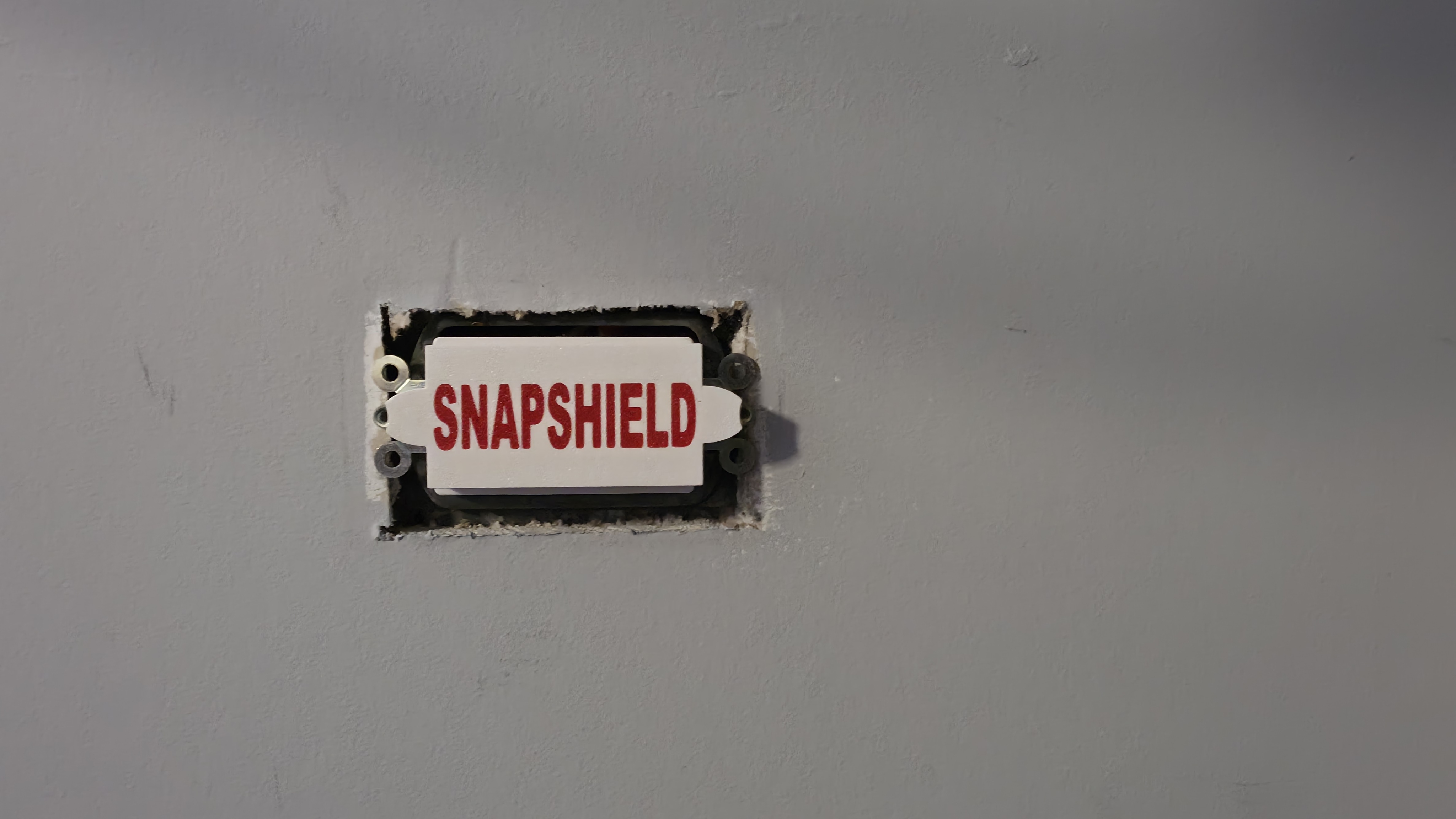 SNAPSHIELD Receptacle View
